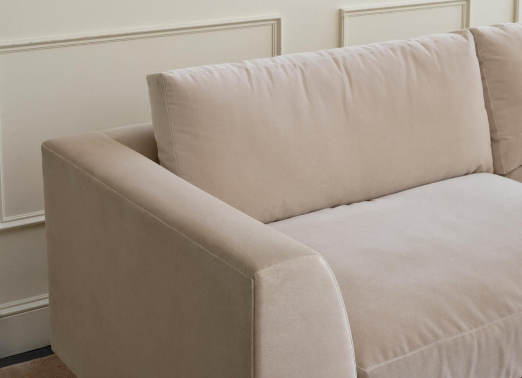 Canapé - Disposez les coussins de dossier de votre canapé comme vous le souhaitez pour créer un salon parfait