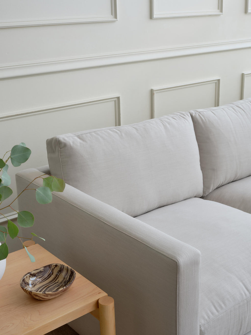 Canapé en latex naturel - Confort ultra douillet et profondeur d'assise, le tout dans une silhouette élégante