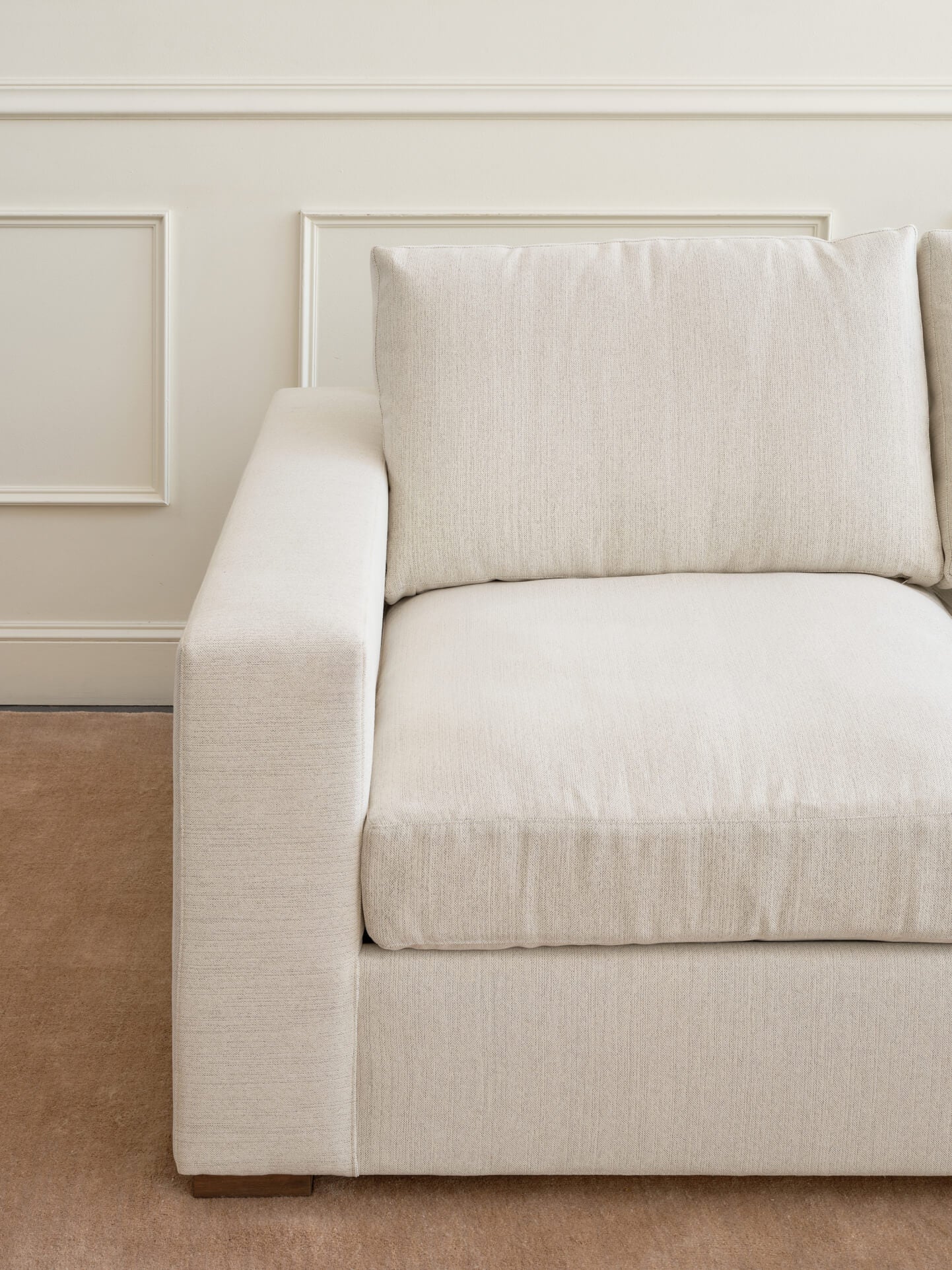 Canapé en latex naturel - Une version plus décontractée de notre design classique, le canapé présente une assise plus profonde et une hauteur d'assise plus élevée pour un confort optimal.