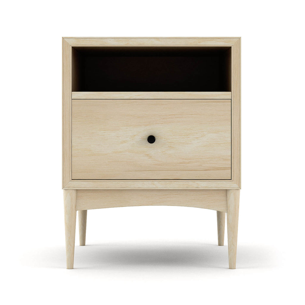 Table de chevet - Le grain naturel chaleureux, la base gracieusement arquée et les joints classiques de la table de chevet s'unissent pour apporter fonctionnalité