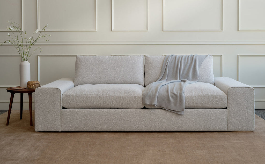 Canapé - Le confort d'assise profonde rencontre des lignes épurées et minimalistes