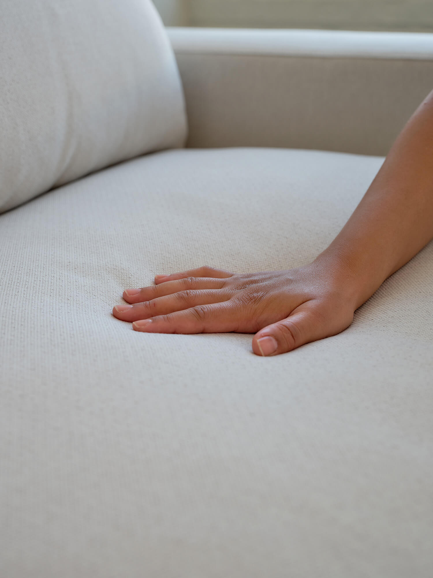 Chaise en latex naturel – Appuyez-vous sur le dossier plus haut et moelleux pour un soutien droit parfait, ou lovez-vous confortablement dans